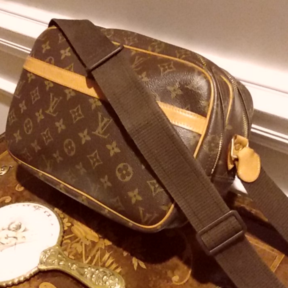 Stunning Authentic Louis Vuitton Reporter pm